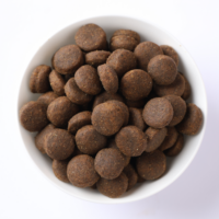 Ciotola di crocchette per cane marroni