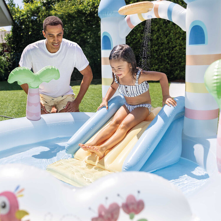 intex-playground-unicorno-196x178x127cm-art-56148-1